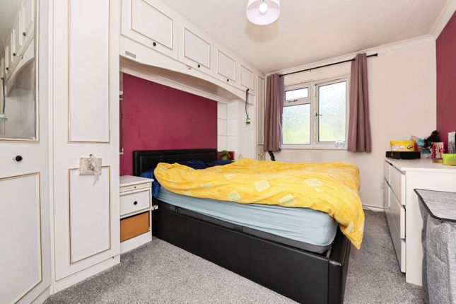 Flat 23 Wroxall Court,, Linnet Way, Essex photo 4