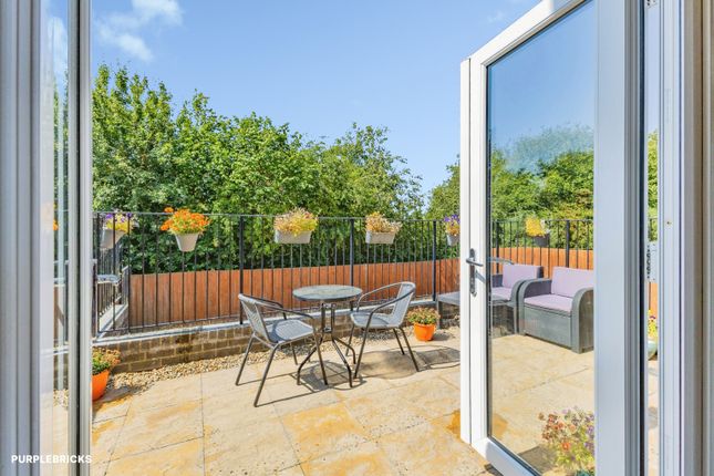 53, Hockmore Drive, Newton Abbot photo 2