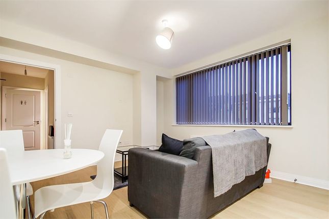 Flat 1, Albany House, 73-89 Station Road, West Drayton photo 4