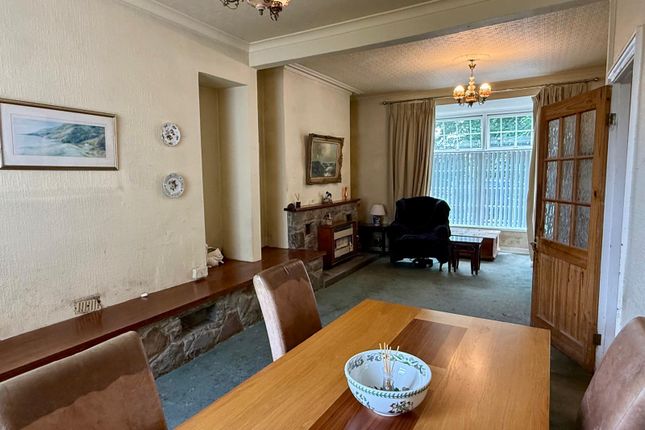 6, Woodlands, Swansea photo 3