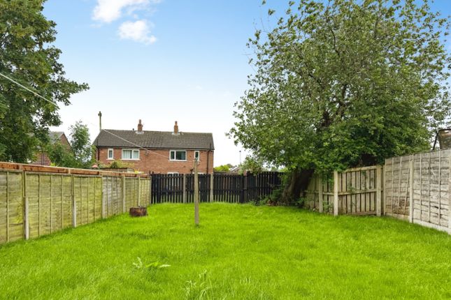 23, Empress Drive, Lancashire photo 3