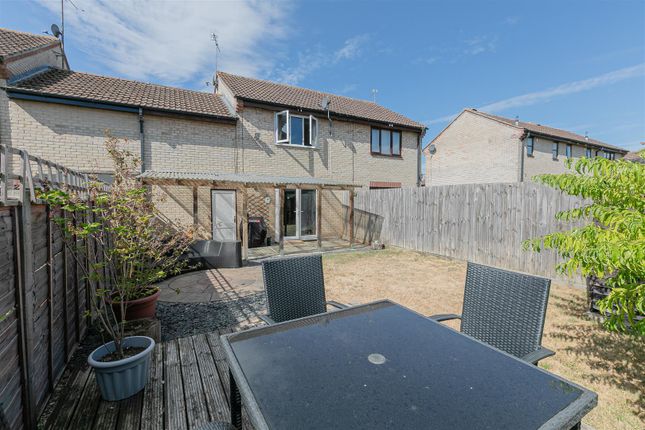 5, Campion Close, Calne photo 2