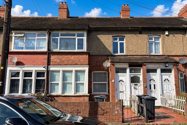 3-bed flat on 51A, Perrymans Farm Road, Ilford, £200,000