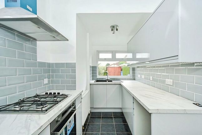 74, Anlaby Park Road North, Hull photo 4