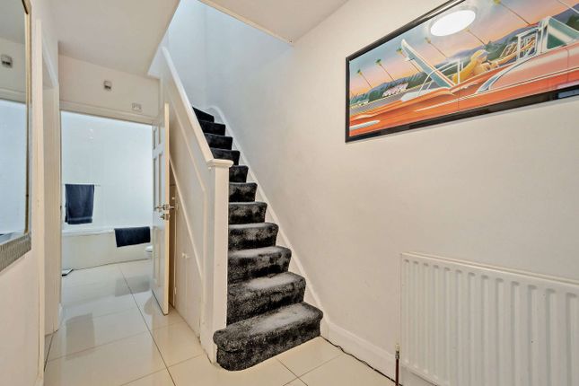 59, Taunton Way, Stanmore photo 2