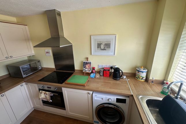 FLAT 10 BRIDGE VIEW COURT, 137 NEW NORTHE ROAD, HAINAULT photo 5