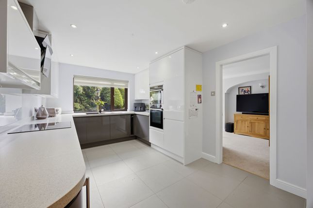 2 Wolfenden Green, Rossendale photo 4