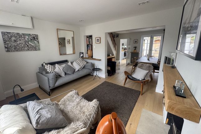 13, Southampton Road, Lymington photo 3