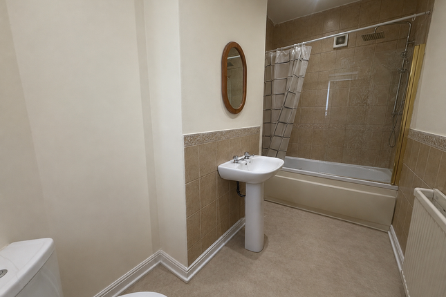 125, Chesterfield photo 5