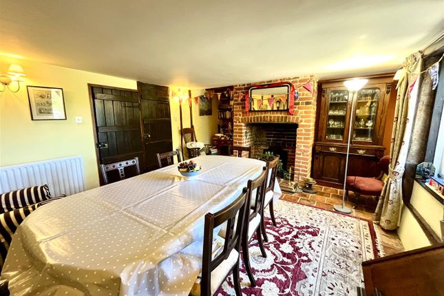 Chelsea Cottage, The Turnpike, Carleton Rode photo 3