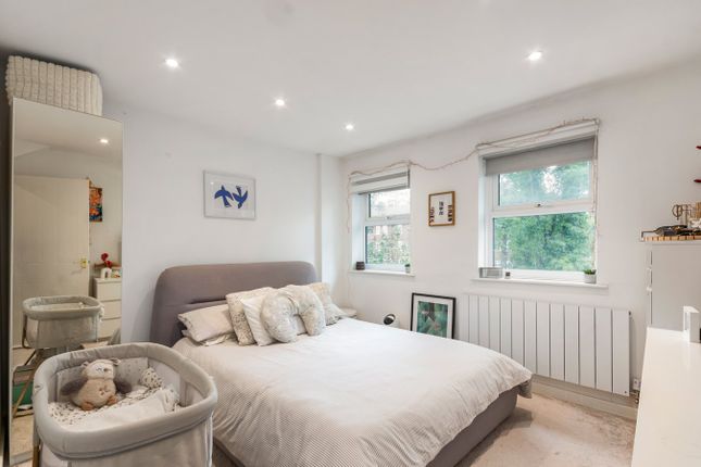 64f, Waldeck Road, Chiswick photo 4