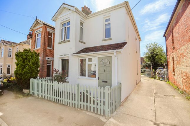 Thumbnail Semi-detached house for sale in Beaucroft Road, Waltham Chase