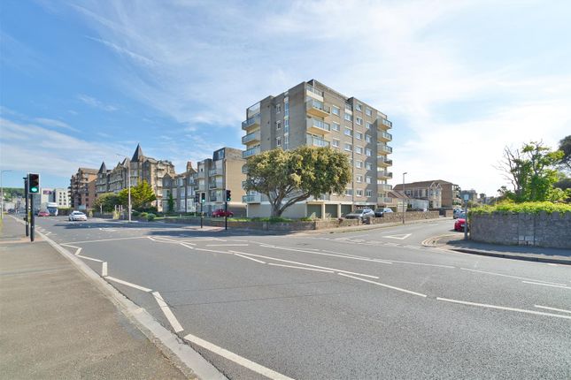 11 Beach Court, Beach Road, Weston-Super-Mare photo 3