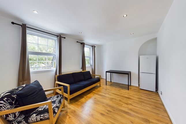 Thumbnail Flat to rent in Lower Road, Surrey Quays