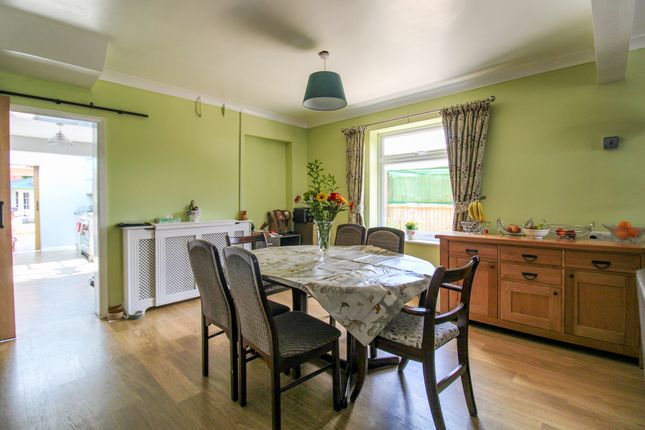 21, Station Road East, Aldershot photo 4