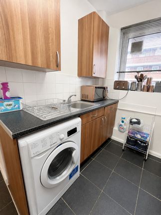 9, Ramar House, Whitechapel photo 3