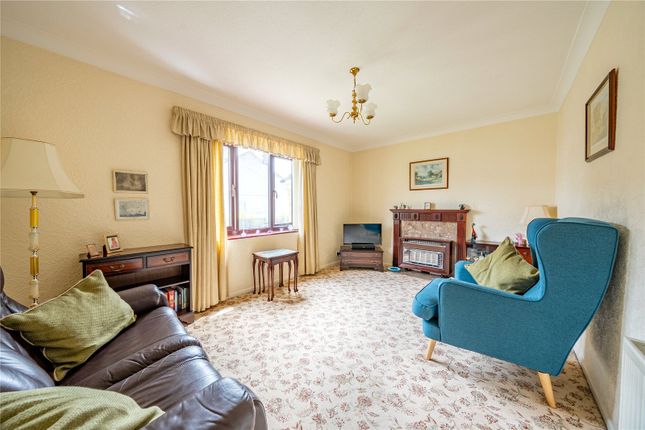3, Northwood Close, West Yorkshire photo 2