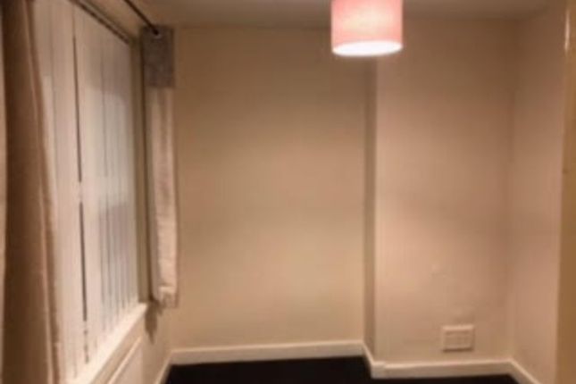 Warkworth Crescent, Newcastle Upon Tyne photo 5