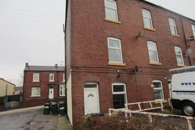 Thumbnail Flat to rent in Excelsior Terrace, Littleborough