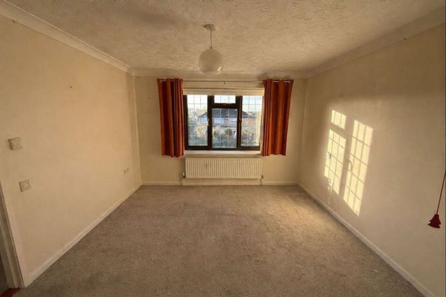 Flat 14, Hucclecote Mews, Gloucester photo 4