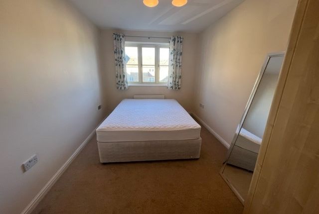 Flat to rent in Riverside Place, Stamford