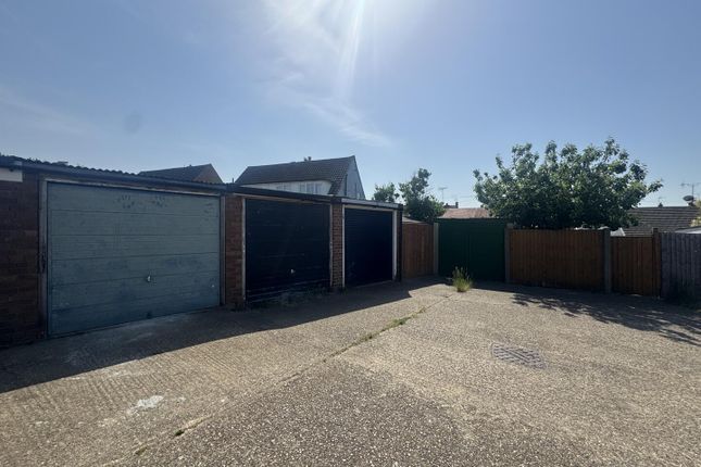 Garage, Garage at rear of Abbotts Drive, Stanford-Le-Hope photo 2