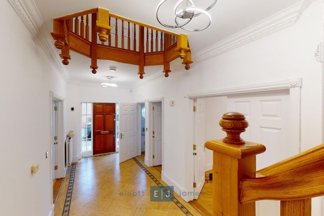 8, Regents Drive, Woodford Green photo 3