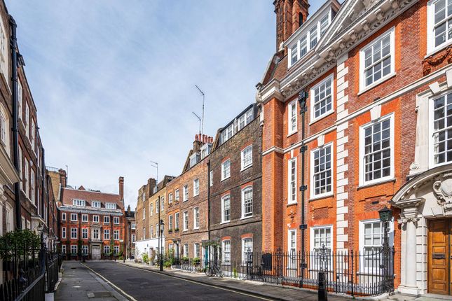 Thumbnail Flat to rent in Cowley Street, Westminster, London