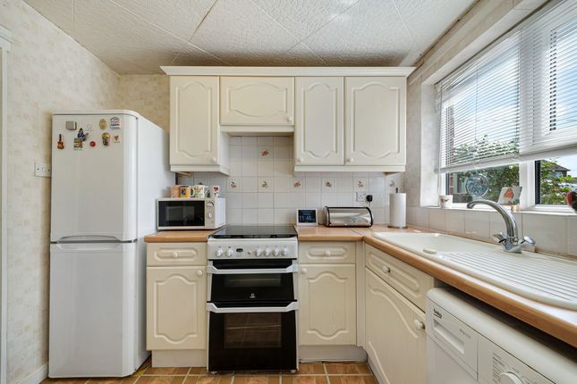18 Regal Crescent, Widnes photo 4