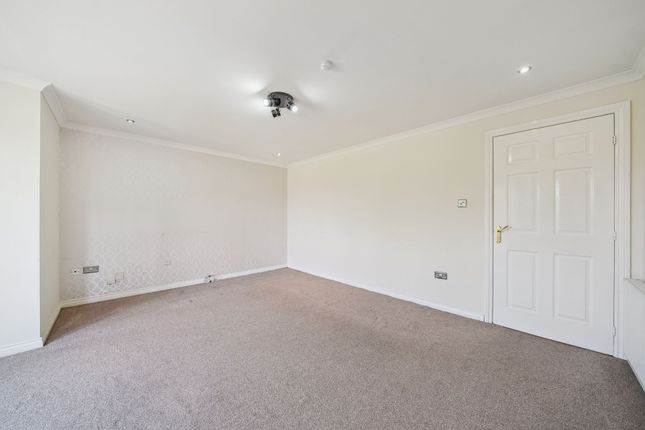 37 Langlook Road, Glasgow photo 4