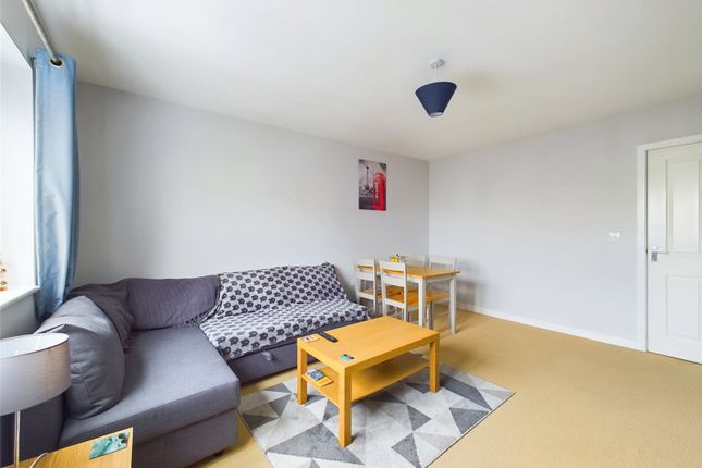 Flat for sale in Jack Russell Close, Stroud, Gloucestershire