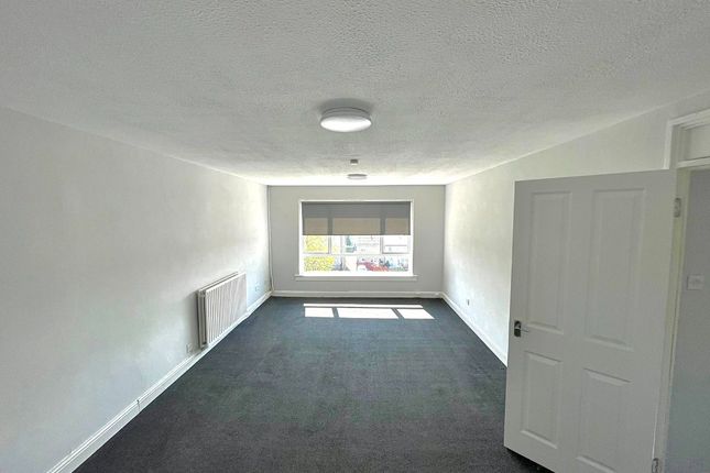 Thumbnail Flat to rent in Torphin Crescent, Glasgow