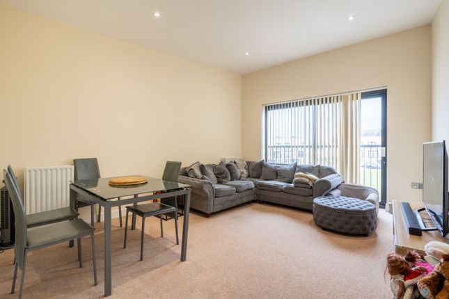 Flat 11, Southfields House, Gravesend photo 4