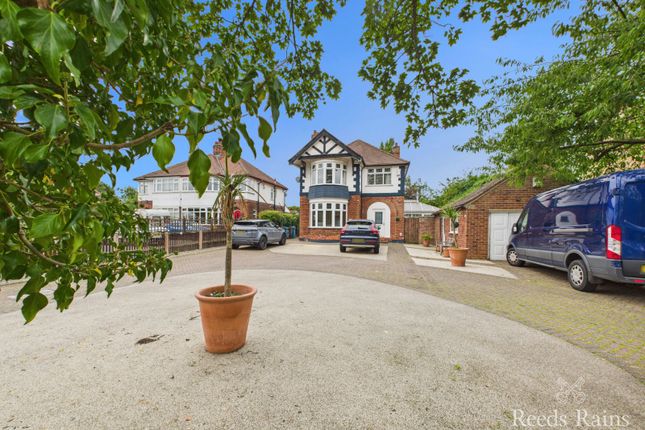 'in-Out' Driveway