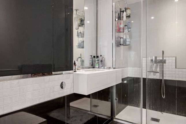Flat 170, Eagle Point,, City Road, London photo 4