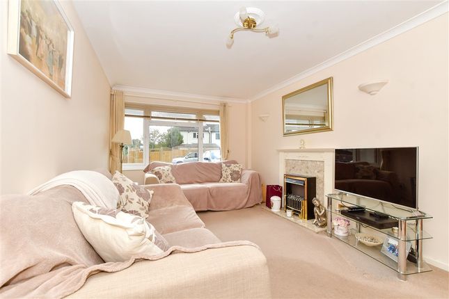 York Road, North Weald photo 4