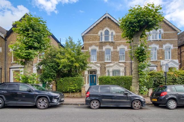 Thumbnail Flat for sale in Upper Tollington Park, London