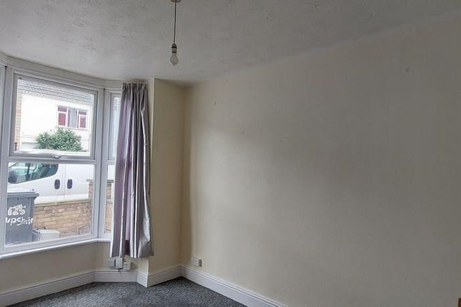 Flat to rent in Palmerston Road, Woodston, Peterborough