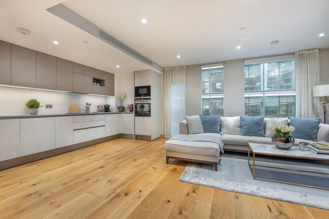 Flat for sale in 12 Hermitage Street, London