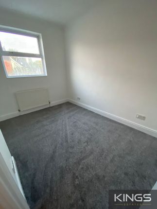 Flat to rent in Winchester Road, Romsey, Southampton