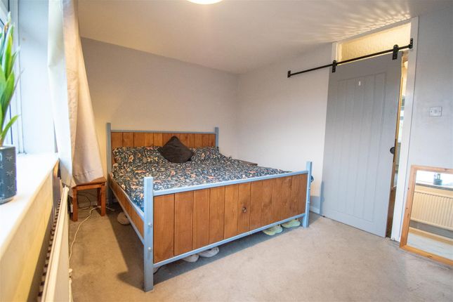 9, Redmoor Close, Codnor photo 4