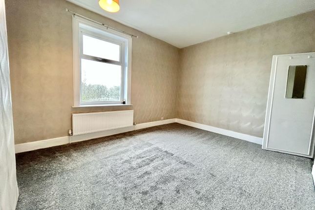 Terraced house to rent in Burnley Road, Colne