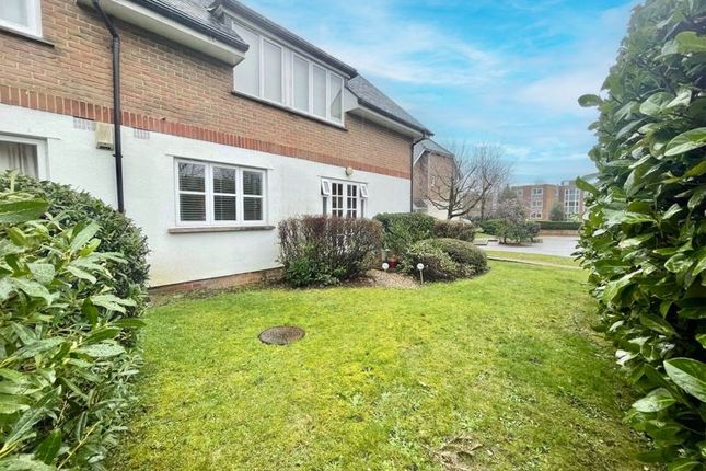 Thumbnail Flat for sale in Poets Court, Milton Road, Harpenden