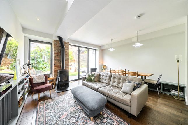 19, Felix Avenue, London photo 2