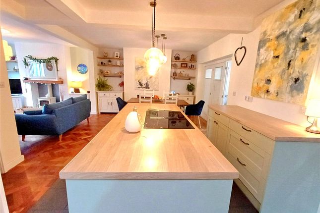 50, Beach Road, Porthcawl photo 4