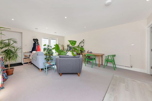 Flat for sale in Milton Road, Lovell Lodge