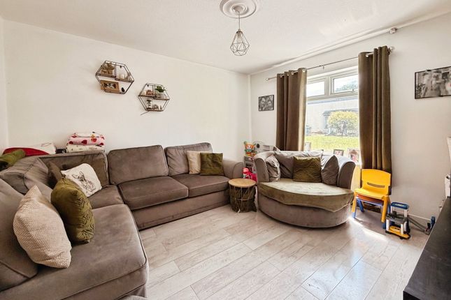 2, Exton Close, Bristol photo 2