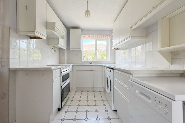 16, Bedford Road, COLCHESTER photo 3