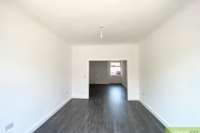 26, Alexandra Road, Salford photo 3
