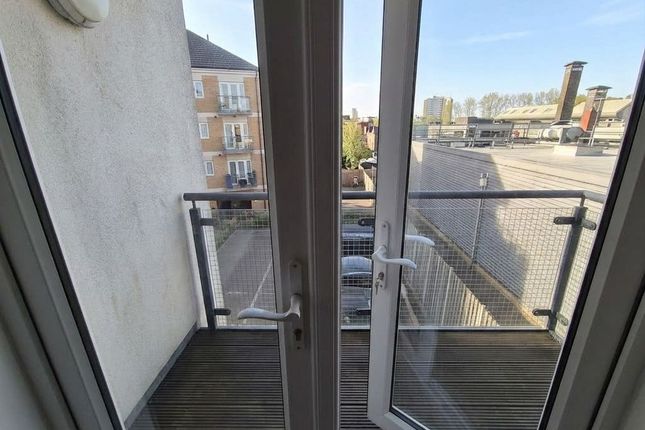 Ley Farm Close, Watford photo 3